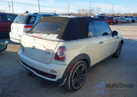 2011 Mini Cooper S z USA, uszkodzony, nr VIN WMWZP3C58BT249351